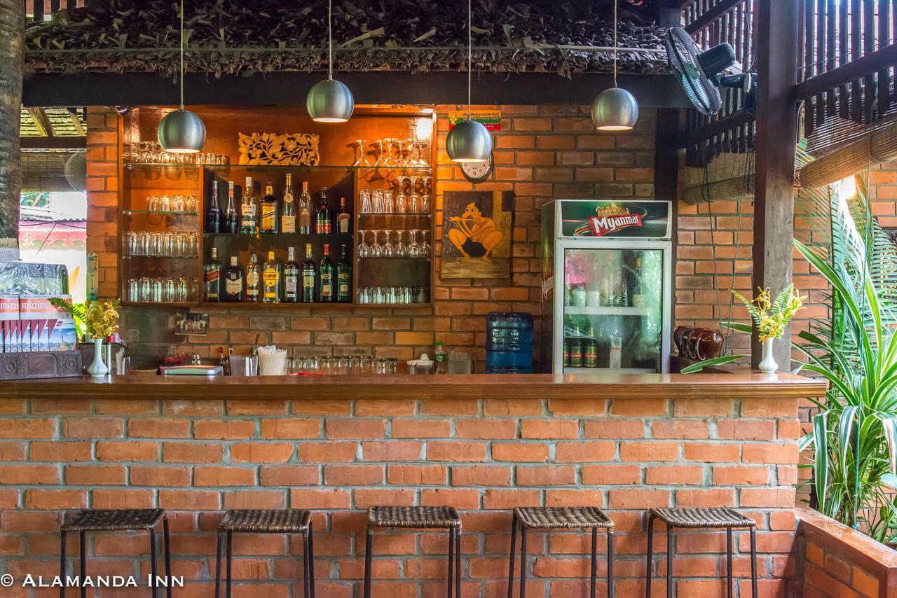 Alamanda Inn, Boutique Hotel And French Restaurant Yangon Luaran gambar